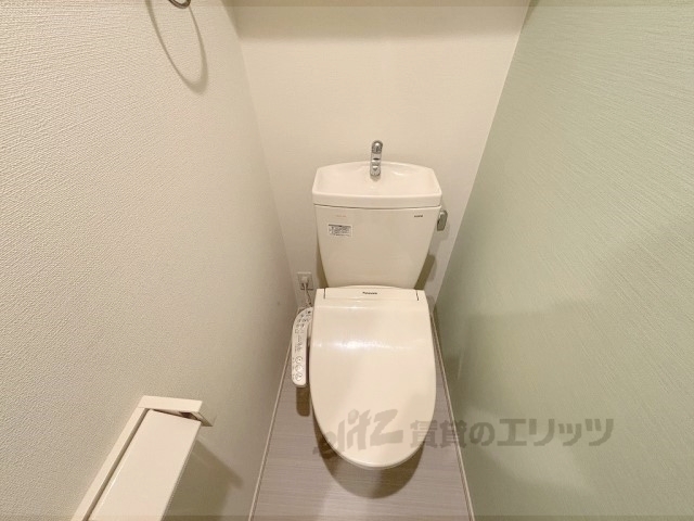 ハーモニーテラス深草十九軒町のトイレ写真