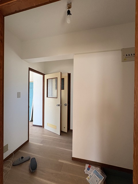 津田コーポの玄関写真