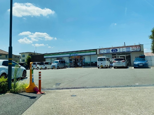コンビニ　ファミリーマート昭島玉川町店（コンビニ）まで435m