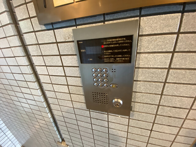 ロビー　オートロック付きで安心！