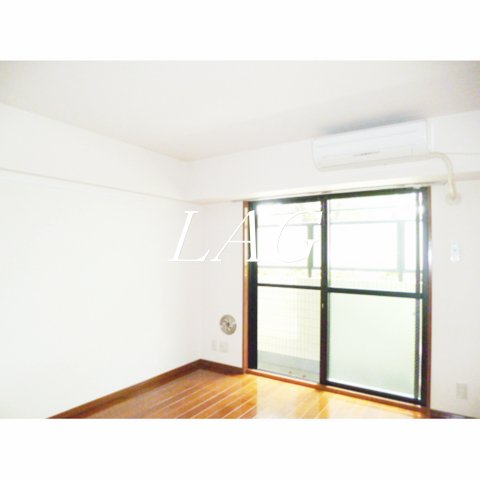 居室・リビング　洋室のお部屋です。