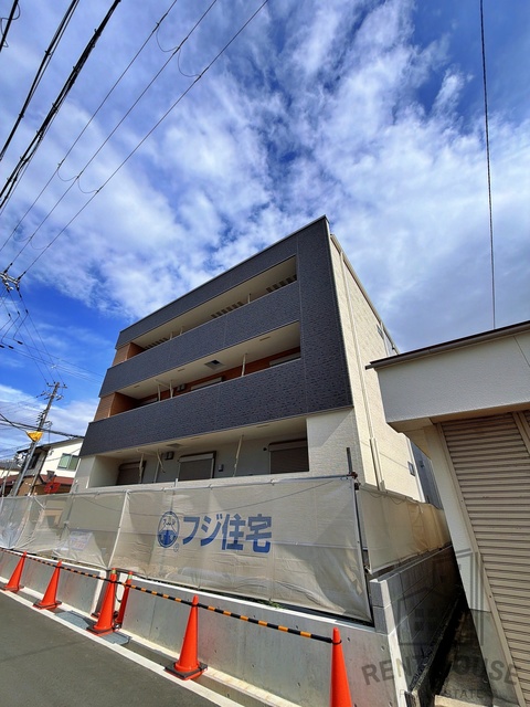 建物外観　外観（建設中）