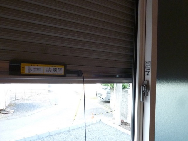 セキュリティ　シャッター雨戸です。