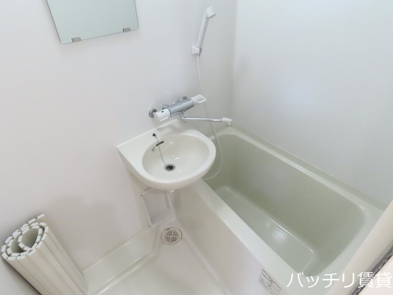 バス・シャワールーム　同型タイプの為現状優先
