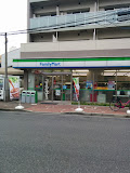 コンビニ　ファミリーマート 平野二丁目店（コンビニ）まで26m