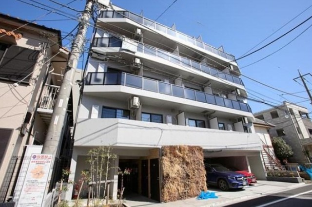 建物外観　５階建ての賃貸マンション