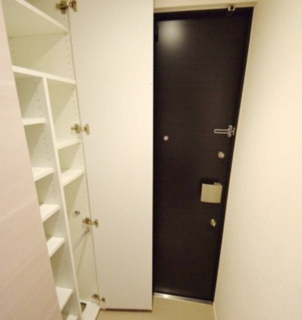 玄関　別部屋同仕様