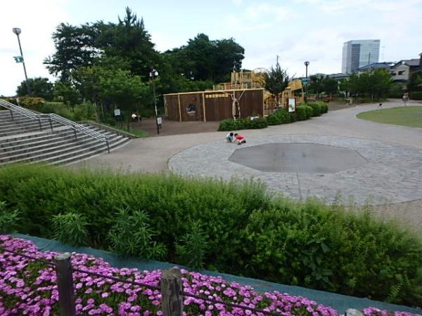 公園　三川公園（公園）まで439m