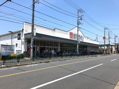 スーパー　西友足立島根店（スーパー）まで735m