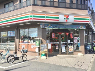 コンビニ　セブンイレブン足立島根店（コンビニ）まで543m