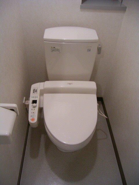 トイレ　コンパクトで使いやすいトイレです