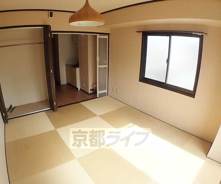 居室・リビング　広々としたお部屋です