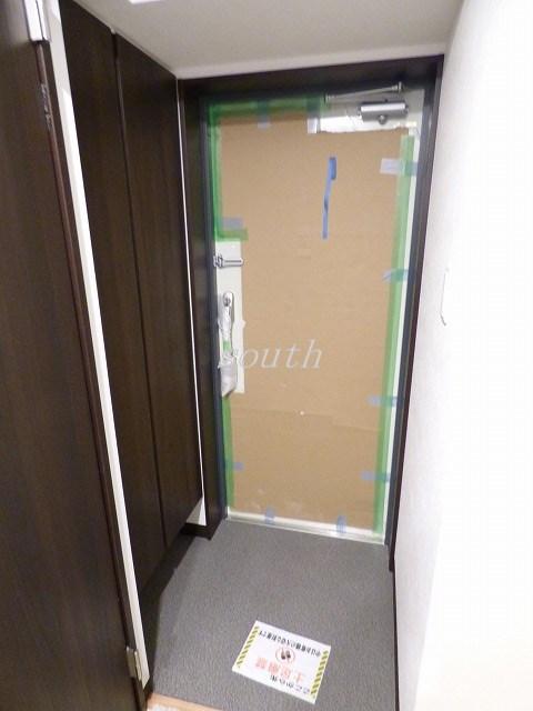 玄関　シューズＢＯＸ付きの玄関♪
