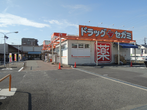 スーパー　関西スーパー　旭ヶ丘店（スーパー）まで128m
