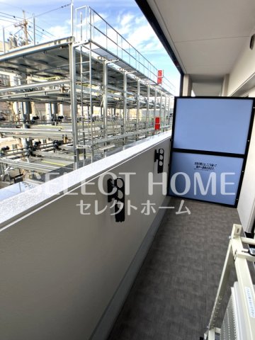 バルコニー　陽当たり良好なバルコニーです