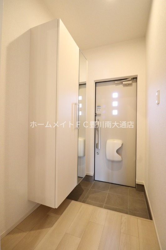 玄関　同型完成モデル