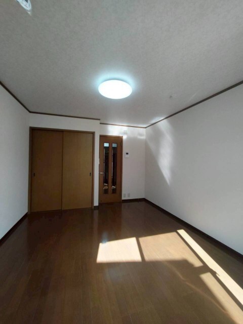 居室・リビング　他室参考写真