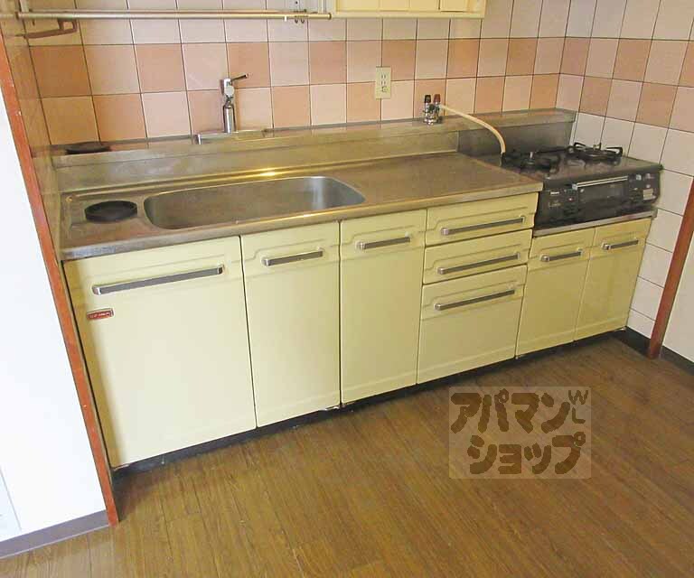 キッチン　広くて使いやすいキッチンです