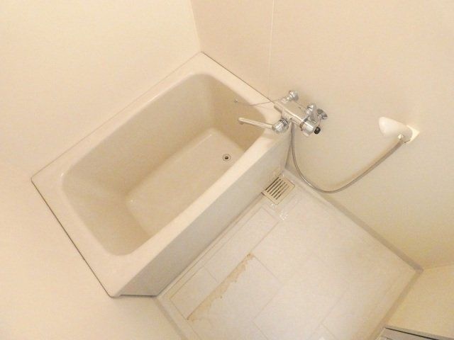 バス・シャワールーム　お風呂です。