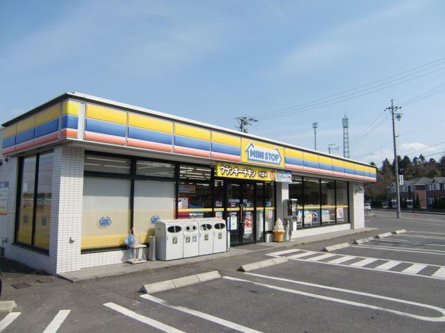 コンビニ　ミニストップ田村店（コンビニ）まで822m