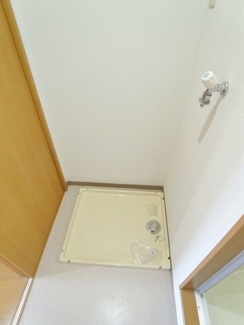 その他　♪あると何だか安心な洗濯機バン付き♪