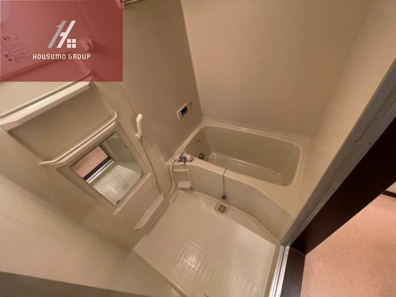 バス・シャワールーム　落ち着いた色調のトイレです