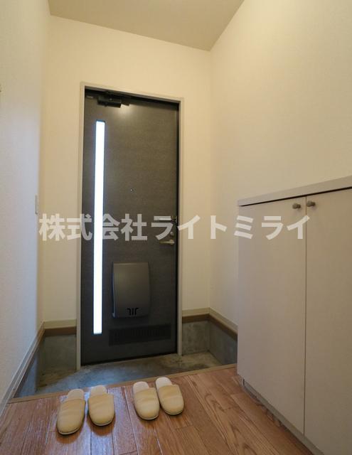 玄関　玄関?