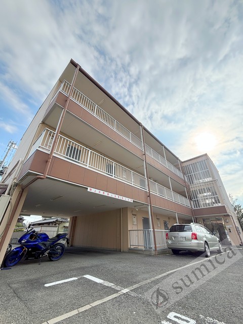 建物外観　スタイリッシュな建物です＾＾