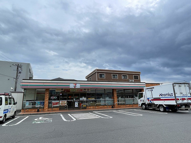コンビニ　セブン-イレブン 大分花江川店（コンビニ）まで850m