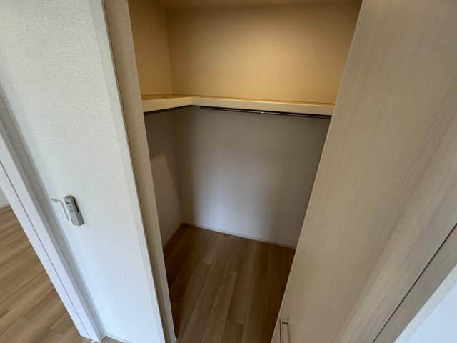 収納　ウォークインクローゼット