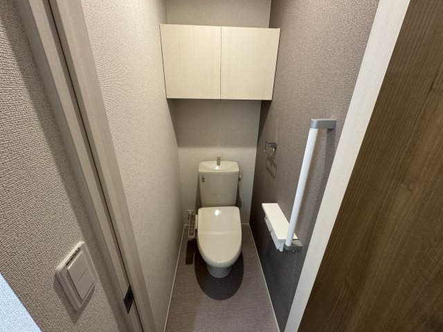 トイレ　シャワー付暖房便座