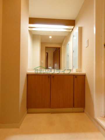 洗面設備　参考写真　別のお部屋のお写真です