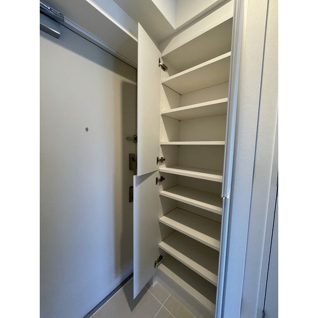 玄関　他部屋参考写真