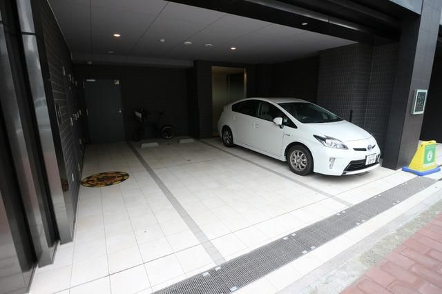 駐車場　☆駐車場にはカーシェアリングの設備付き☆