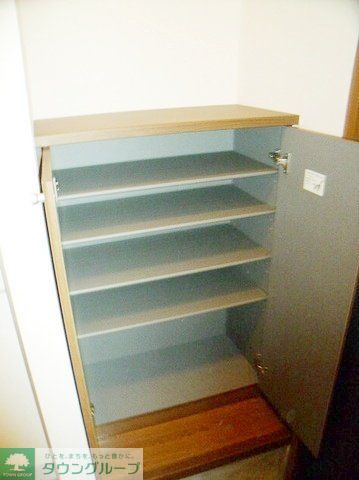 玄関　お部屋探しは【タウンハウジング蘇我店】にお任せ下さい♪
