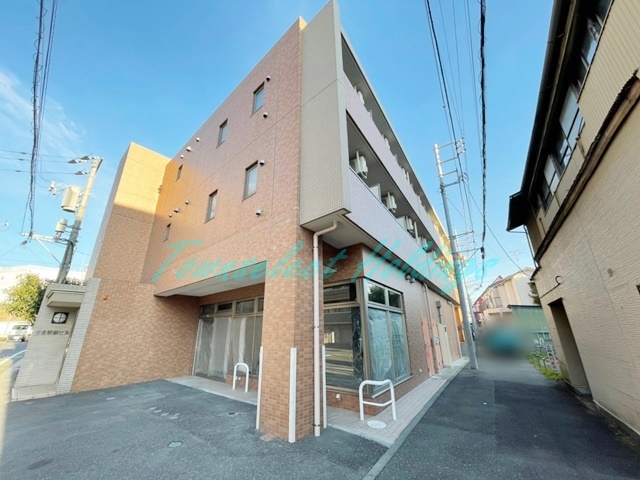 建物外観　鉄筋コンクリートマンションで防音面も安心♪