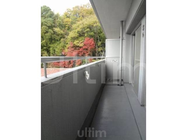 バルコニー　※別の部屋の写真です。