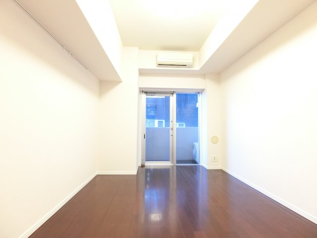居室・リビング　※同タイプ参考写真です（カラータイプが異なる場合がございます