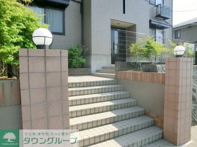 エントランス　お問合せは【タウンハウジング】まで！※現地待合わせ相談可！