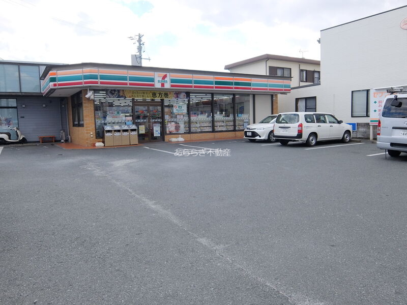 コンビニ　セブンイレブン浜松アリーナ前店（コンビニ）まで483m