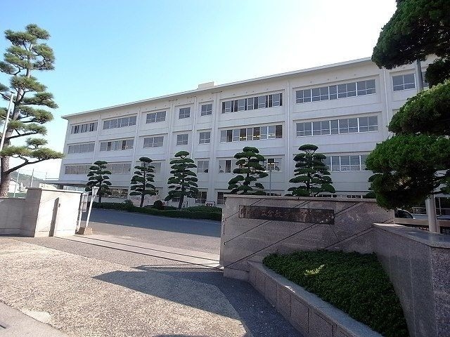 高校・高専　岡山県立倉敷商業高等学校（高校・高専）まで927m