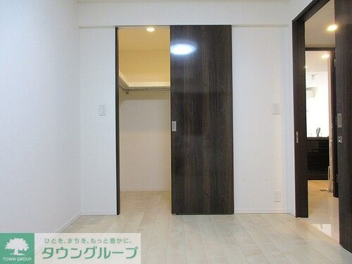 収納　ウォークインクロゼット　内装前　※2026年06月の写真