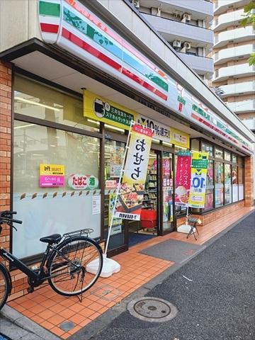 コンビニ　セブンイレブン西早稲田１丁目店（コンビニ）まで183m