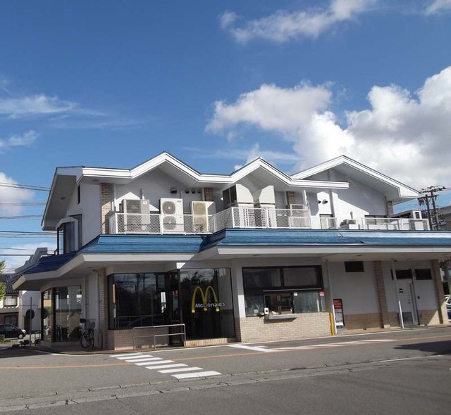 飲食店　マクドナルド金沢新神田店（飲食店）まで465m
