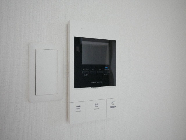セキュリティ　防犯面に配慮したＴＶモニターホン付きです！