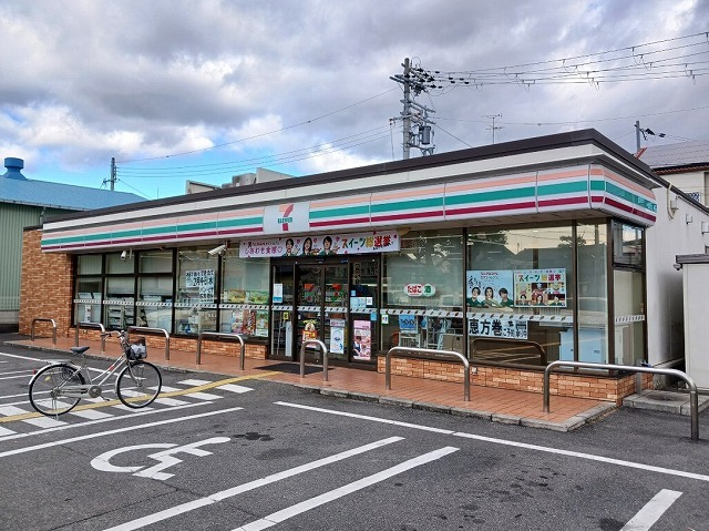 その他　セブンイレブン　川田1丁目店まで520m