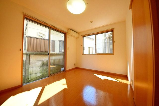 その他部屋・スペース　1Fですが日当たりの良いお部屋です。
