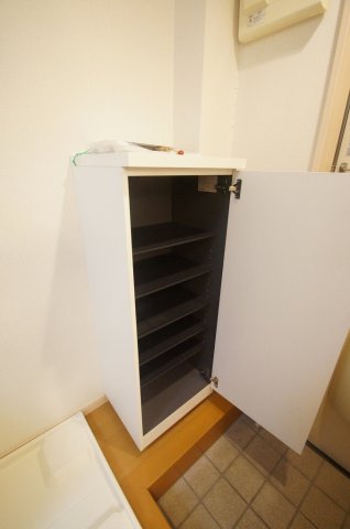 玄関　シューズBOX付