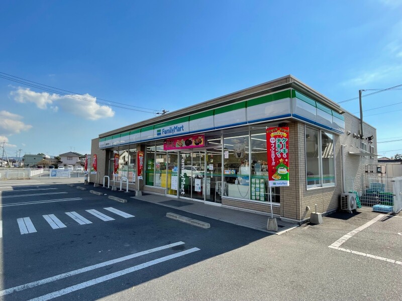 コンビニ　ファミリーマート　倉敷鶴の浦店（コンビニ）まで857m