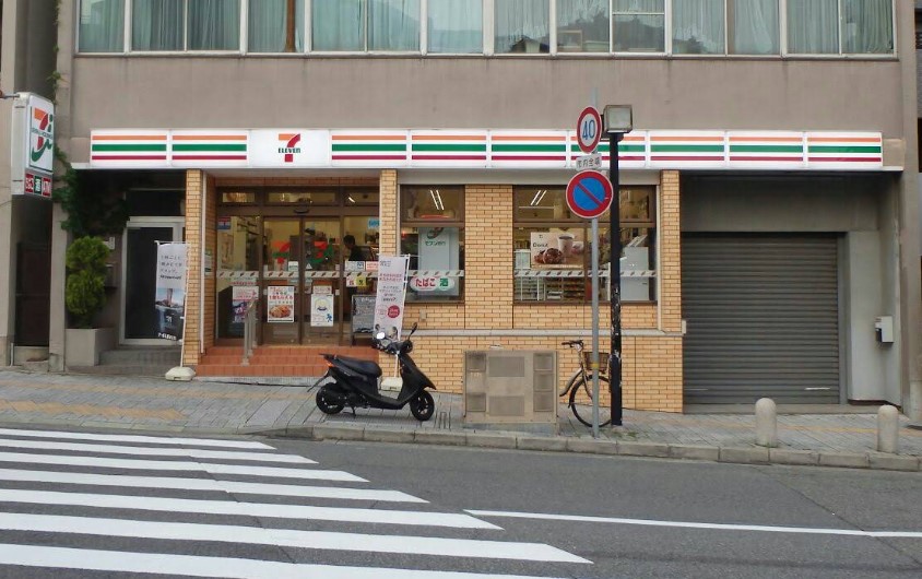 コンビニ　セブンイレブン神戸下山手通5丁目店（コンビニ）まで187m
